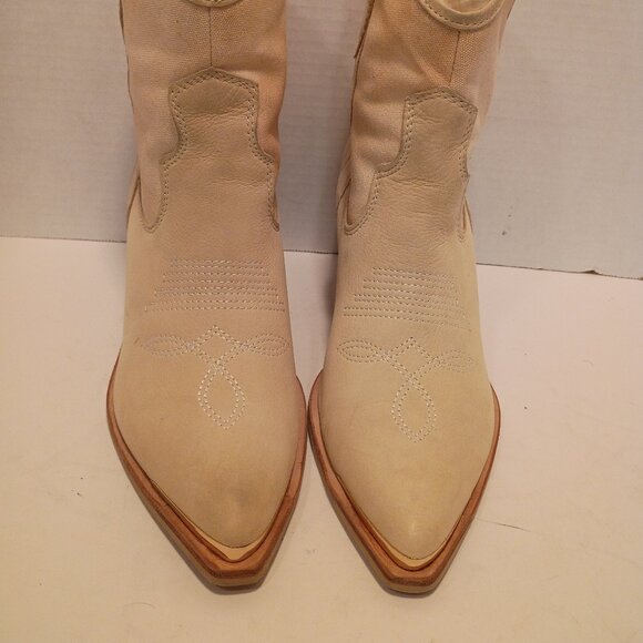 DOLCE VITA "Nashe" Women's Size 8.5 Vanilla Nubuck Western-Style Ankle Booties - Picture 3 of 12